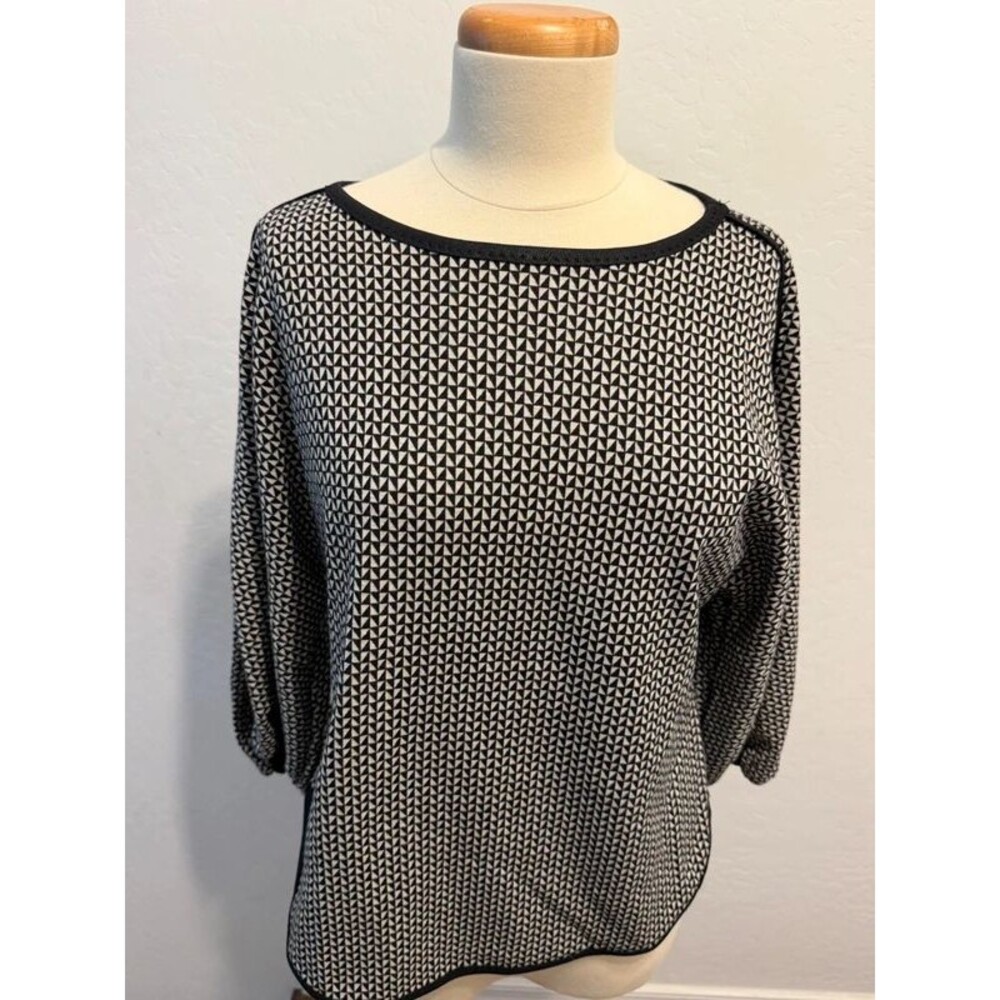 NWT Max Studio London Black & Cream Geometric Knit Top – Small